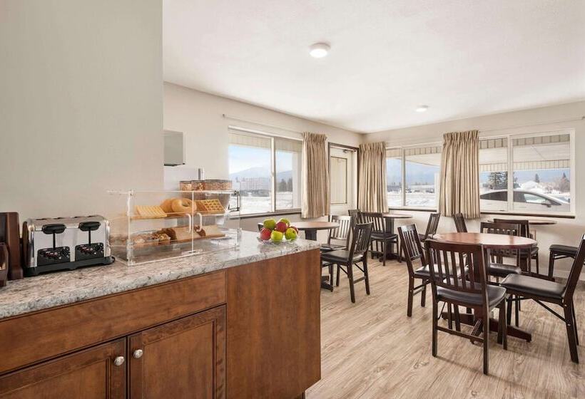 Hotel Travelodge By Wyndham Mcbride