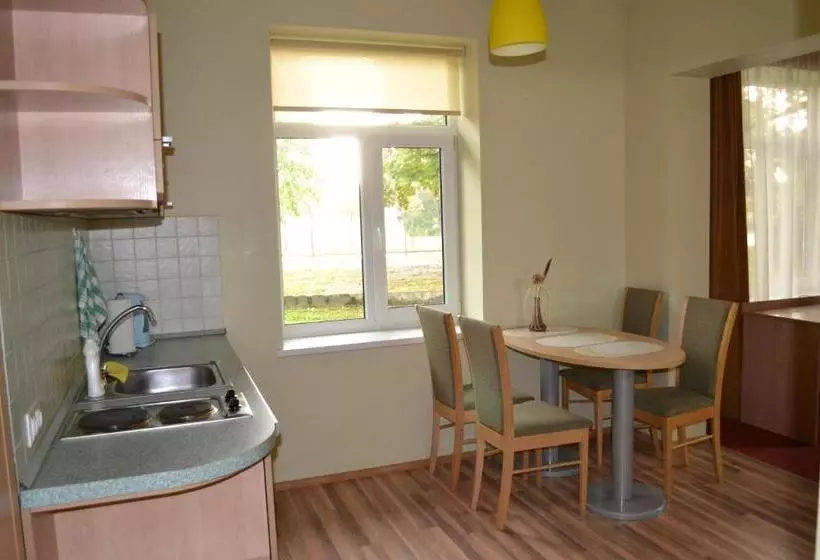هتل Vila Evelina