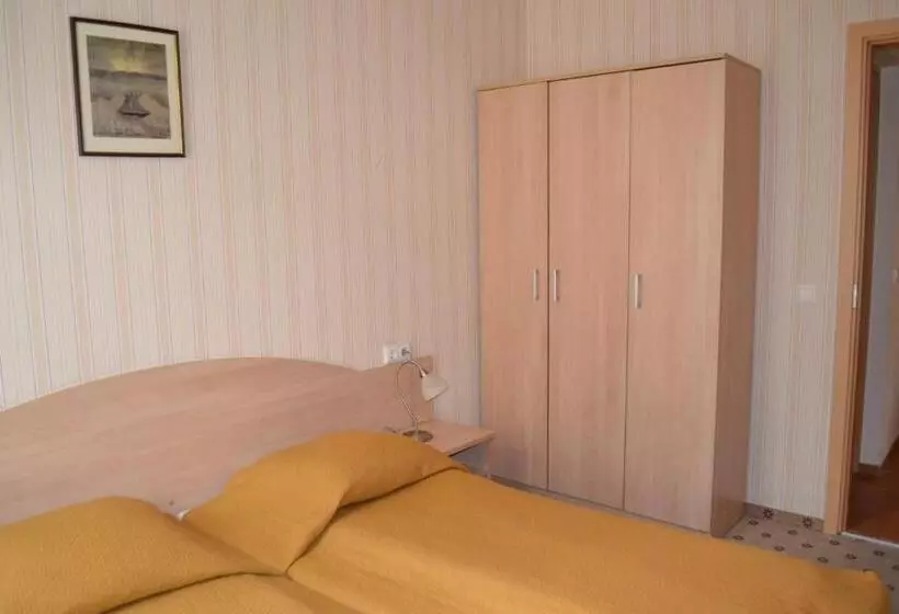 هتل Vila Evelina