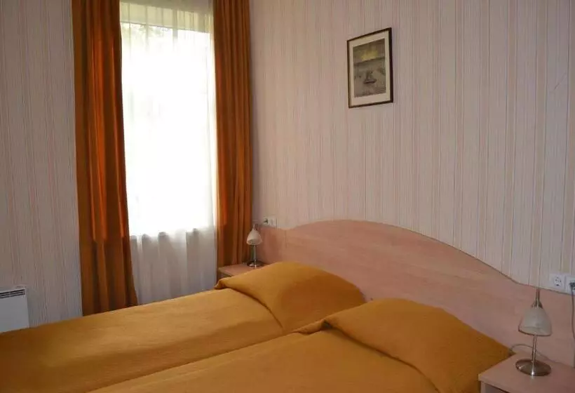 هتل Vila Evelina