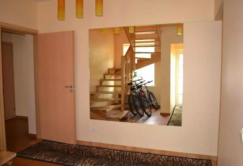 هتل Vila Evelina