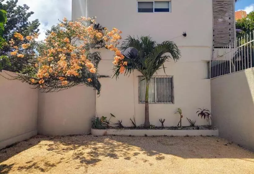 Hotelli Villas Geminis Boutique Condo