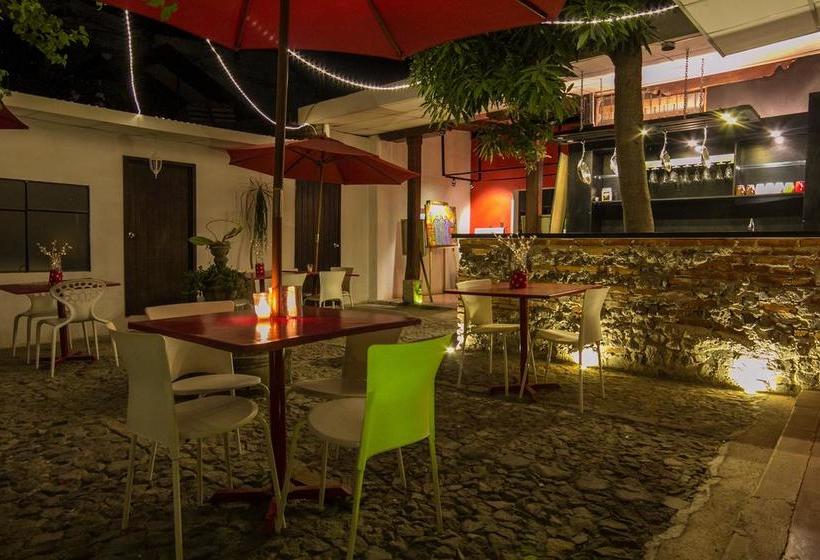 هتل Y Arte Antigua