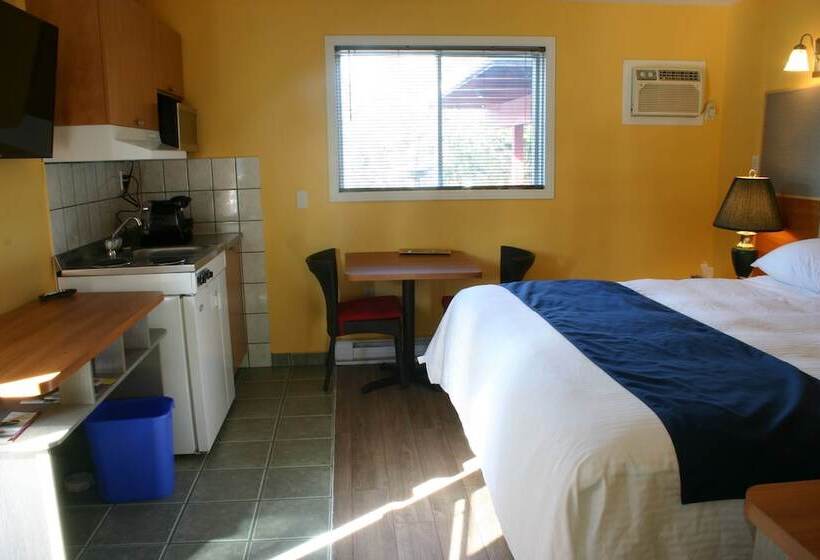 Motel Des Pentes Et Suites