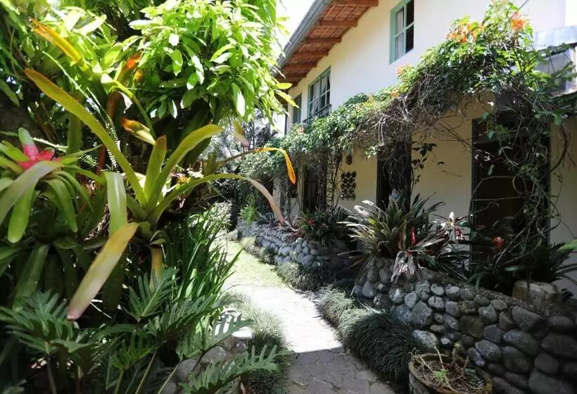 Tierra Magica B&b And Art Studio