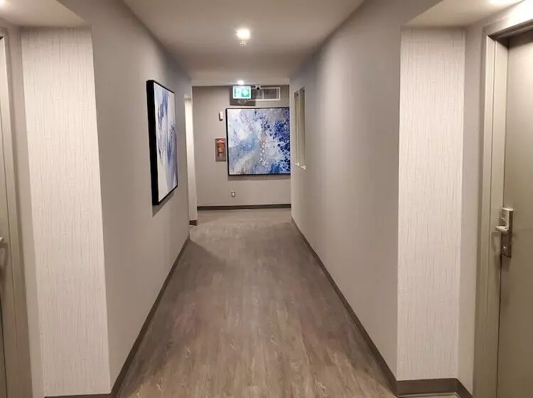 White Knight Motel