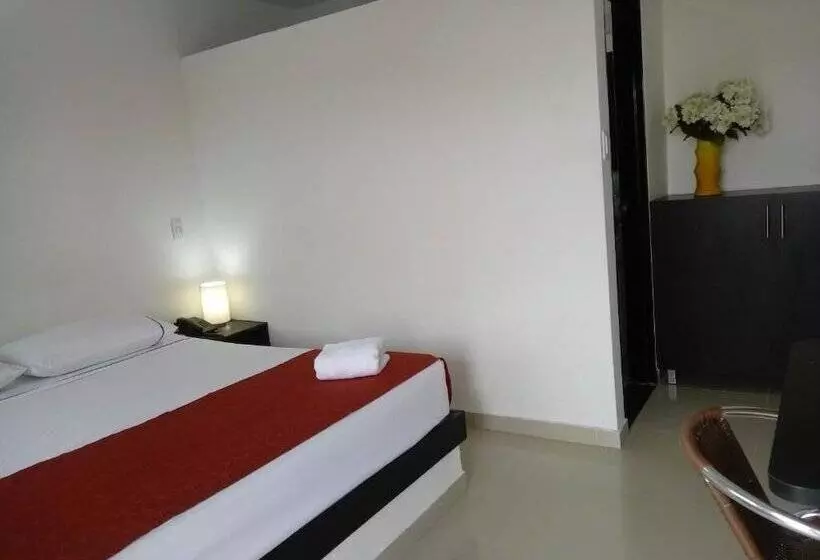 A&l Hoteles   Hotel Adelaida