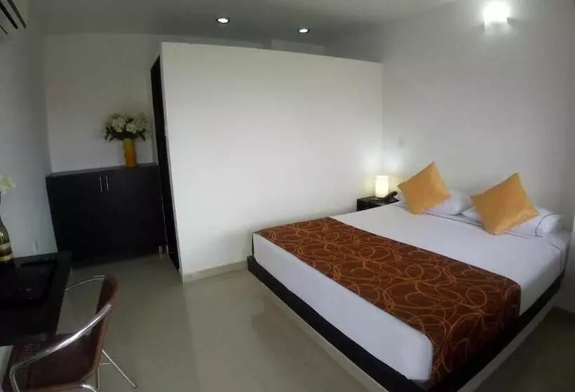 A&l Hoteles   Hotel Adelaida
