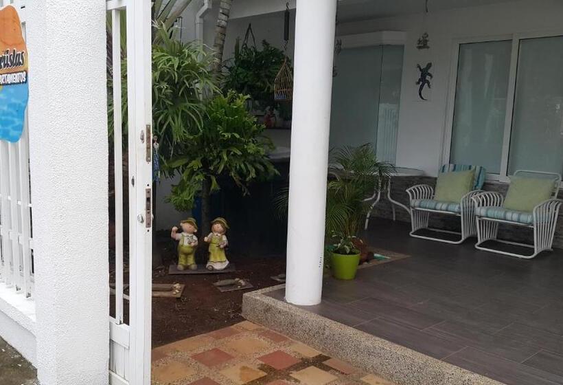 هاستل Hospedaje Solymar Sarie Bay