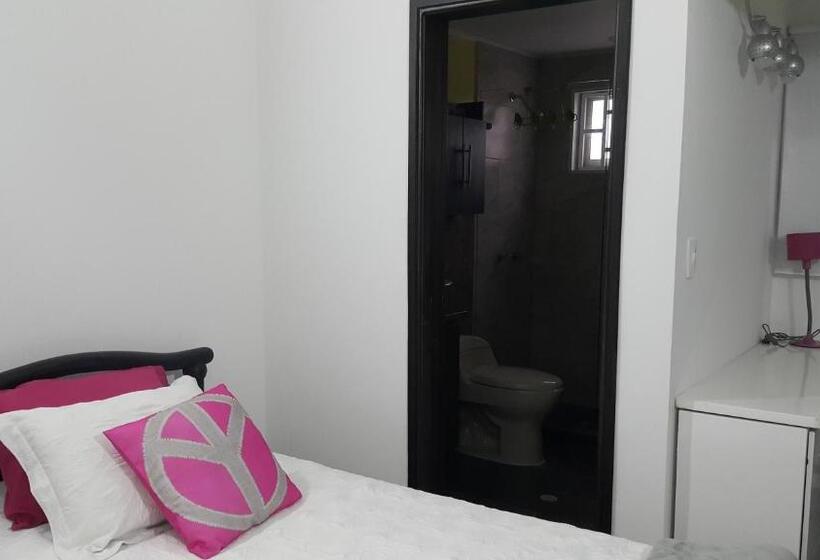 هاستل Hospedaje Solymar Sarie Bay