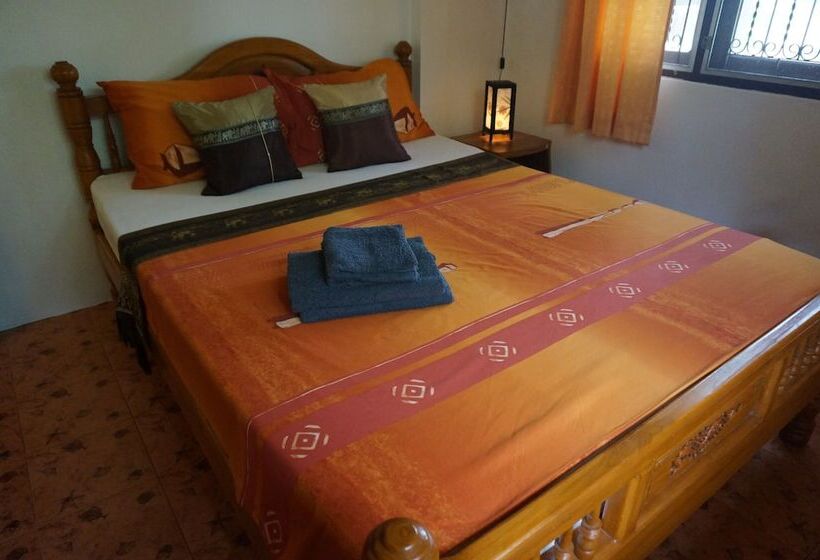 Baannoksuan Resort Samui