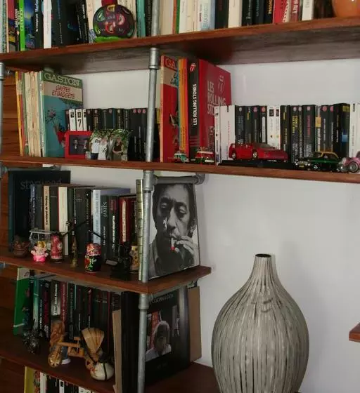 تختخواب و صبحانه Medithairean Guesthouse