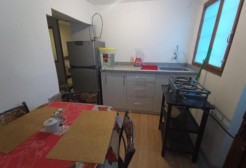 Bed and Breakfast Ukumari Hostel