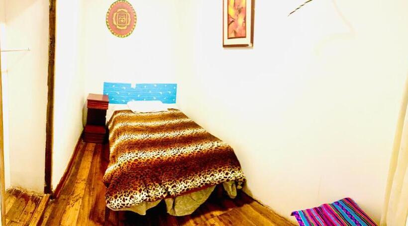 Bed and Breakfast Ukumari Hostel