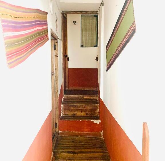 Bed and Breakfast Ukumari Hostel