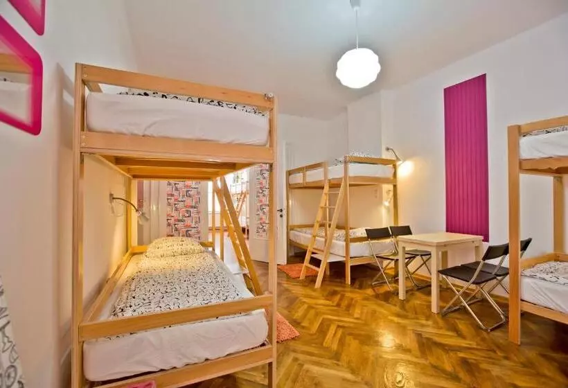 Centrum House Hostel