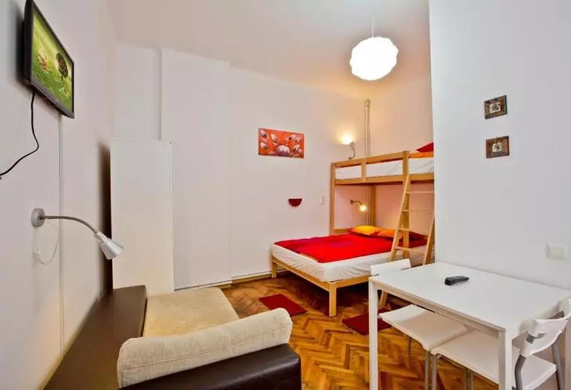 Centrum House Hostel