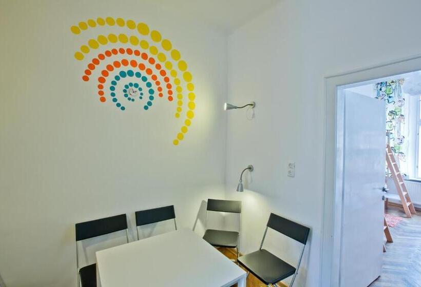 Centrum House Hostel