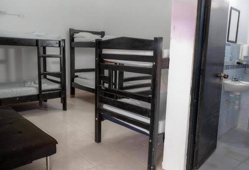 Hostel Nirvana Taganga