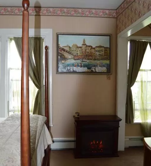 هتل Ascendence Halifax Bed & Breakfast