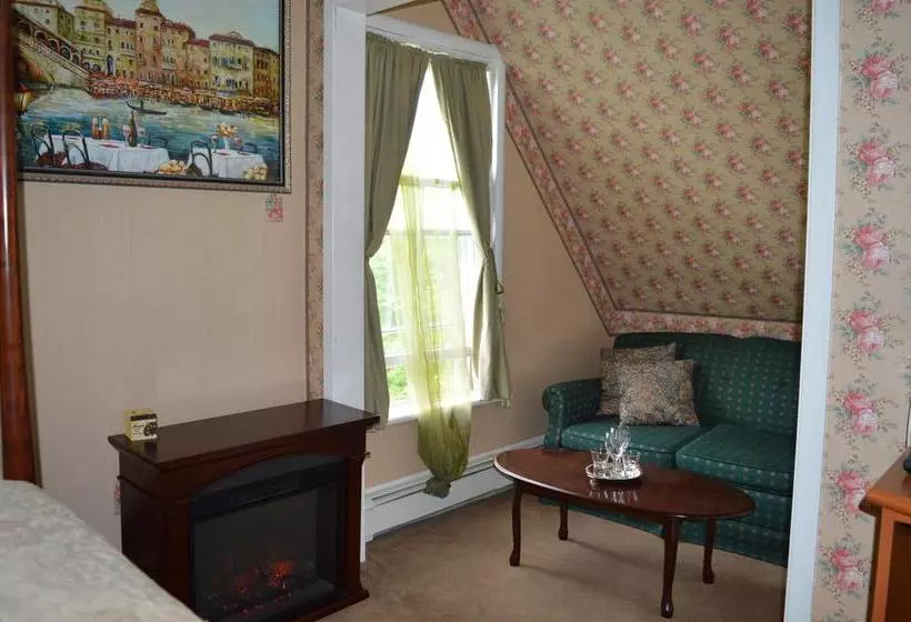 هتل Ascendence Halifax Bed & Breakfast