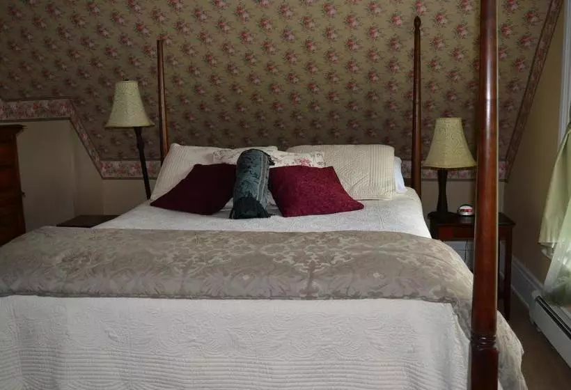 هتل Ascendence Halifax Bed & Breakfast