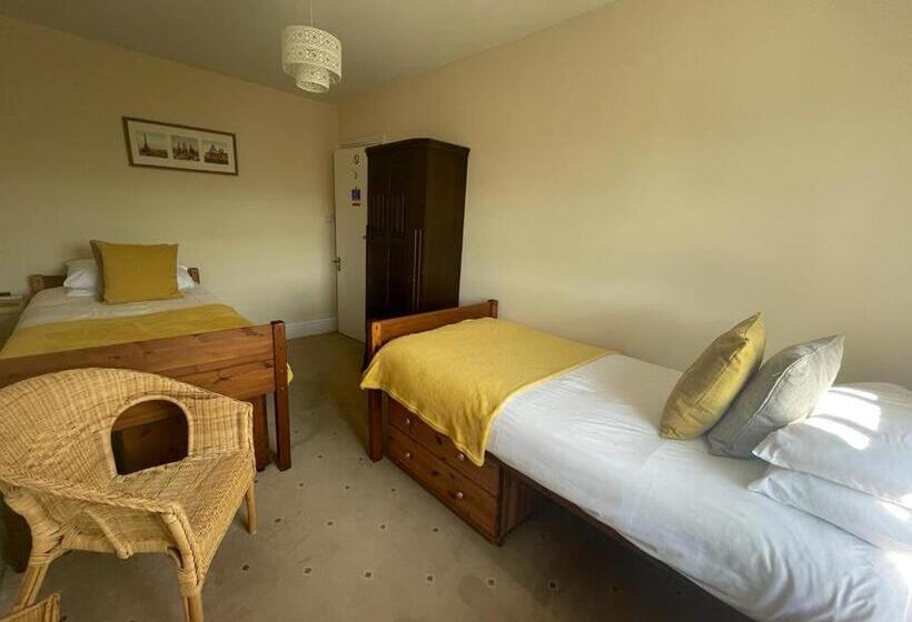 Hotel Bryncelyn Guesthouse