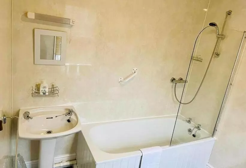 هتل Bryncelyn Guesthouse