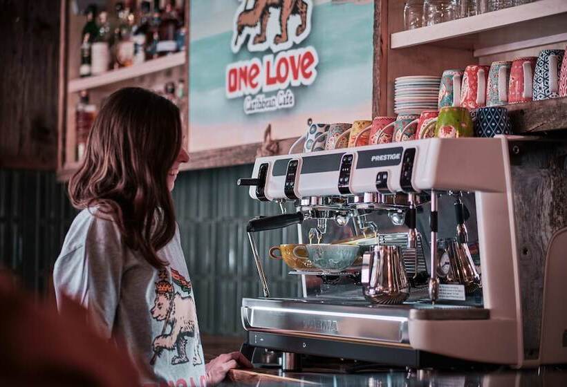 Hotel Creekside Villa