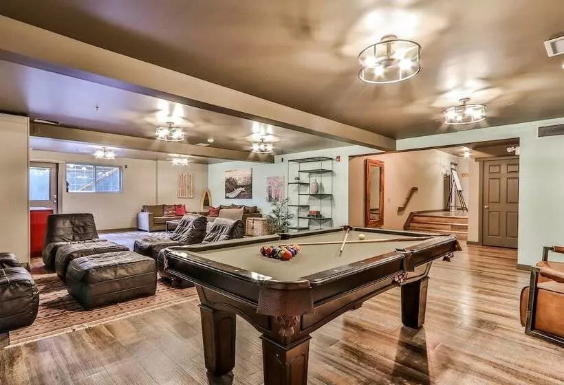 Hotel Creekside Villa