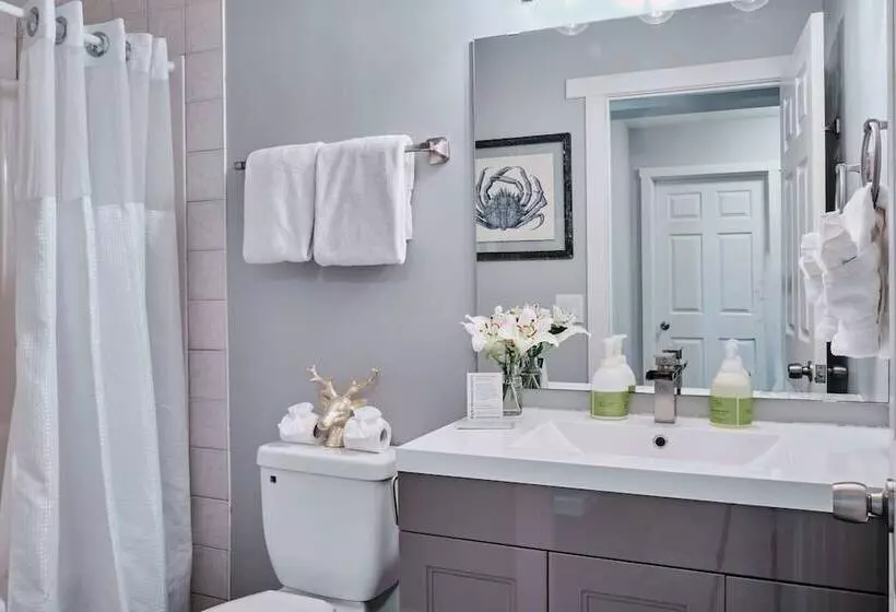 Hotel Creekside Villa