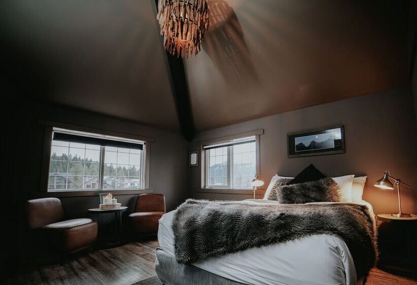 Hotel Creekside Villa