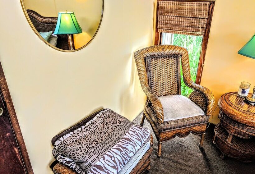 فندق Hamakua Guesthouse