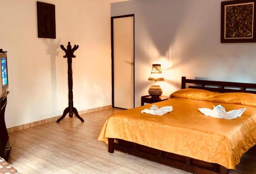 호텔 Posada La Loca Compañía