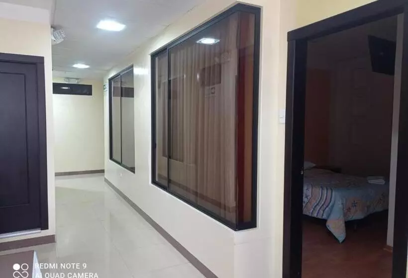 هتل Ritzor
