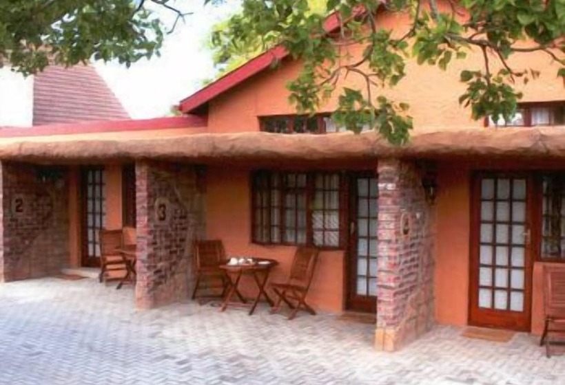 Hotel Treetops Guesthouse