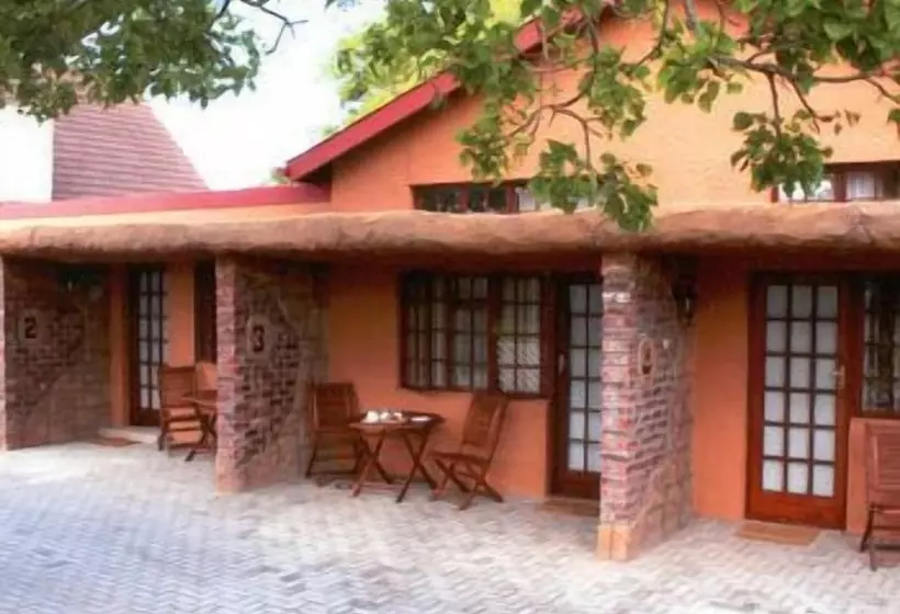 ホテル Treetops Guesthouse
