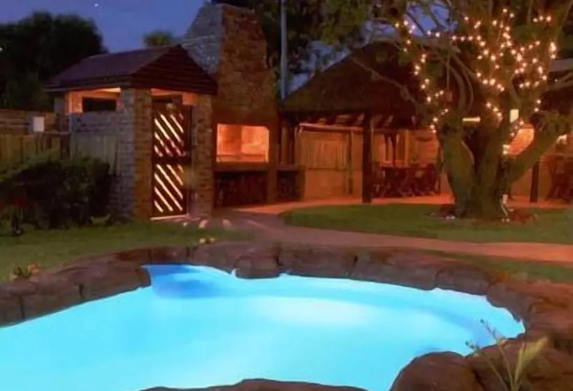 ホテル Treetops Guesthouse