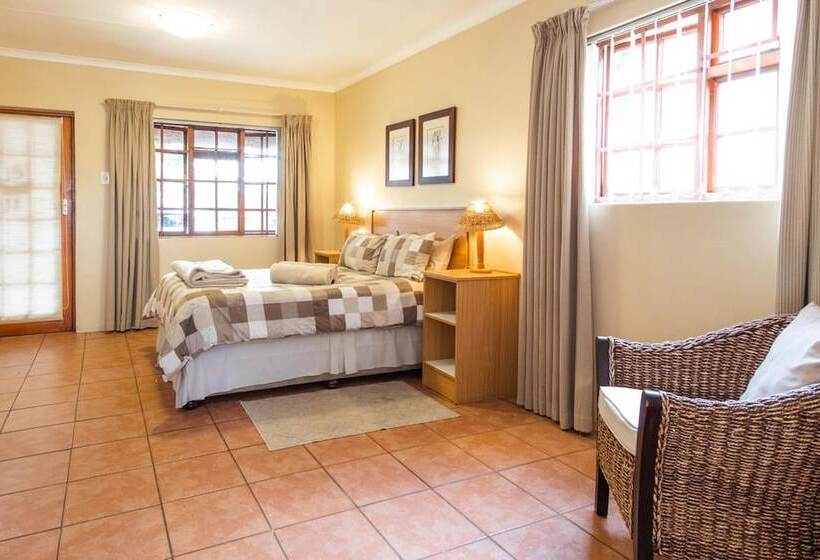 Hotel Treetops Guesthouse