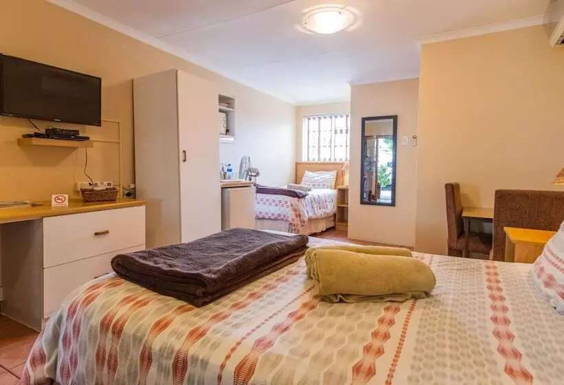 ホテル Treetops Guesthouse