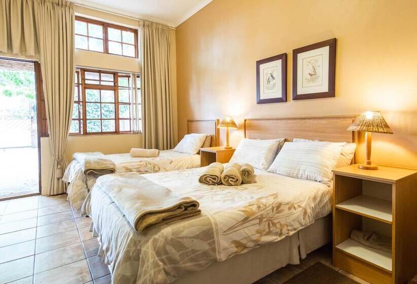 Hotel Treetops Guesthouse