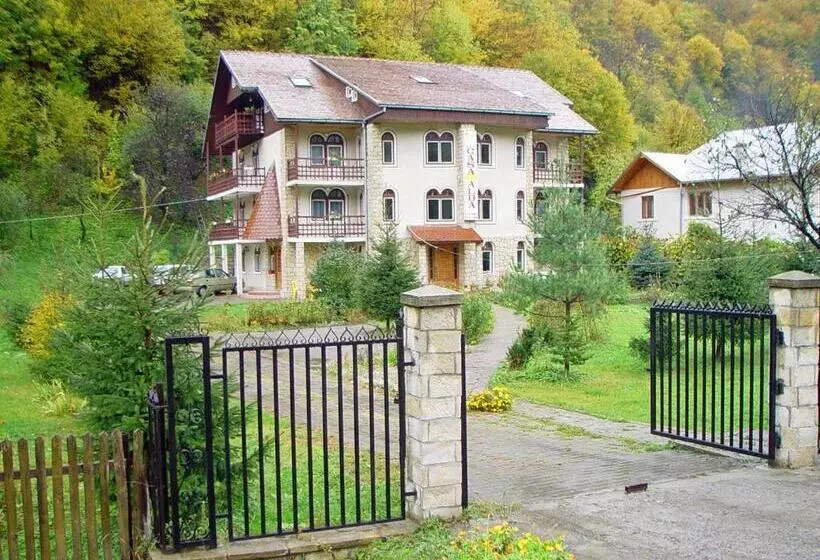 هاستل Pension Casa Alba