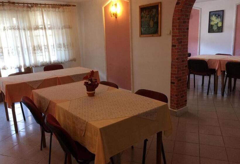 旅馆 Pension Casa Alba