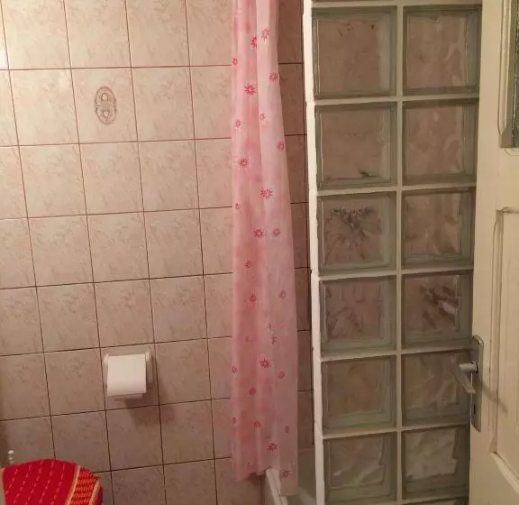 هاستل Pension Casa Alba