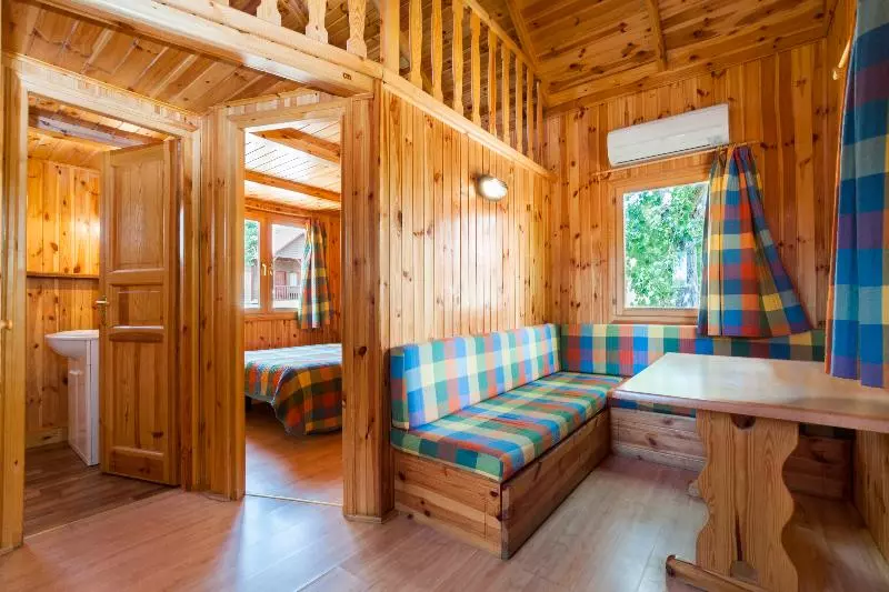 Bungalows Y Mobil Homes Camping Regio
