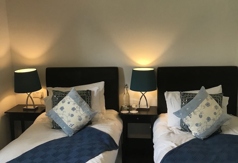 Hotelli Abalone Guesthouse Bed And Breakfast