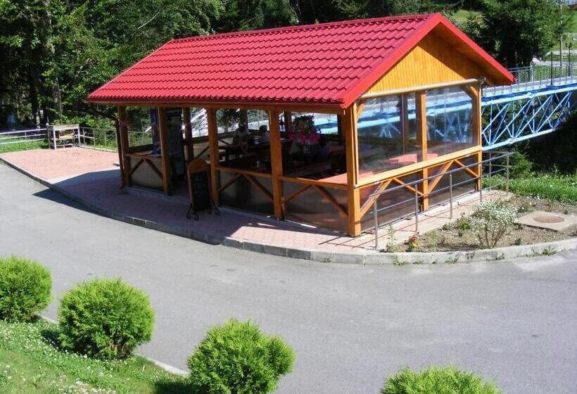 בית מלון כפרי Azuga Ski & Bike Resort