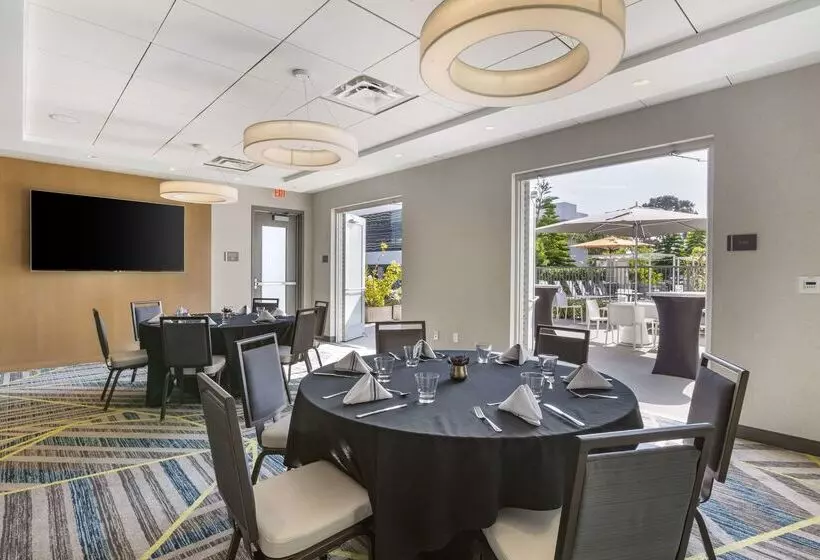 Cambria Hotel Lax