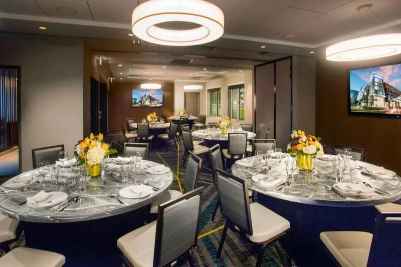 Cambria Hotel Lax