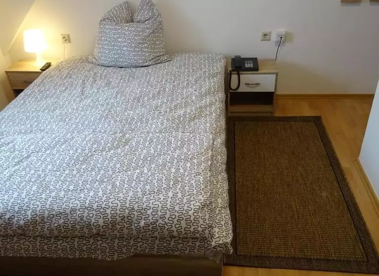 Hotel Einstein